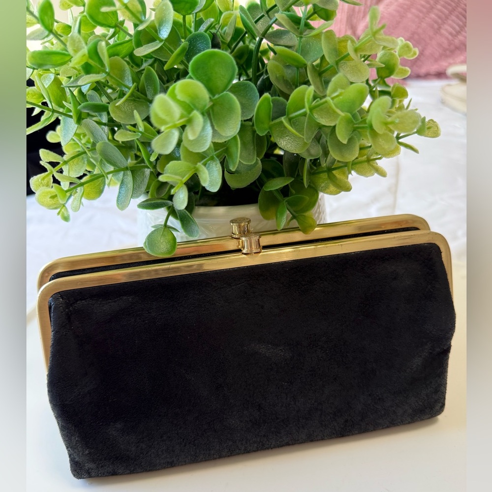 HOBO GENUINE, LEATHER KISS LOCK  CLUTCH wallet with gold frame